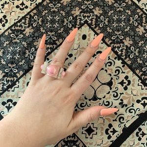 handmade chunky pink & clear resin ring🤎